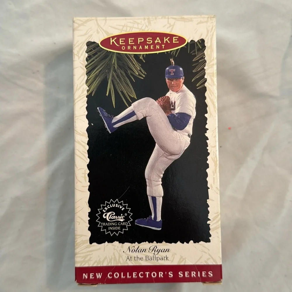 Hallmark Keepsake Ornament-1in At the Ballpark Series-Nolan Ryan